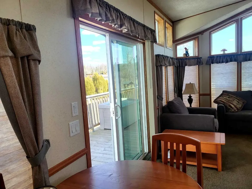 10042 Township Road 422 Rural Ponoka County AB T0C2J0