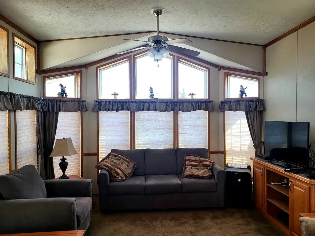 10042 Township Road 422 Rural Ponoka County AB T0C2J0