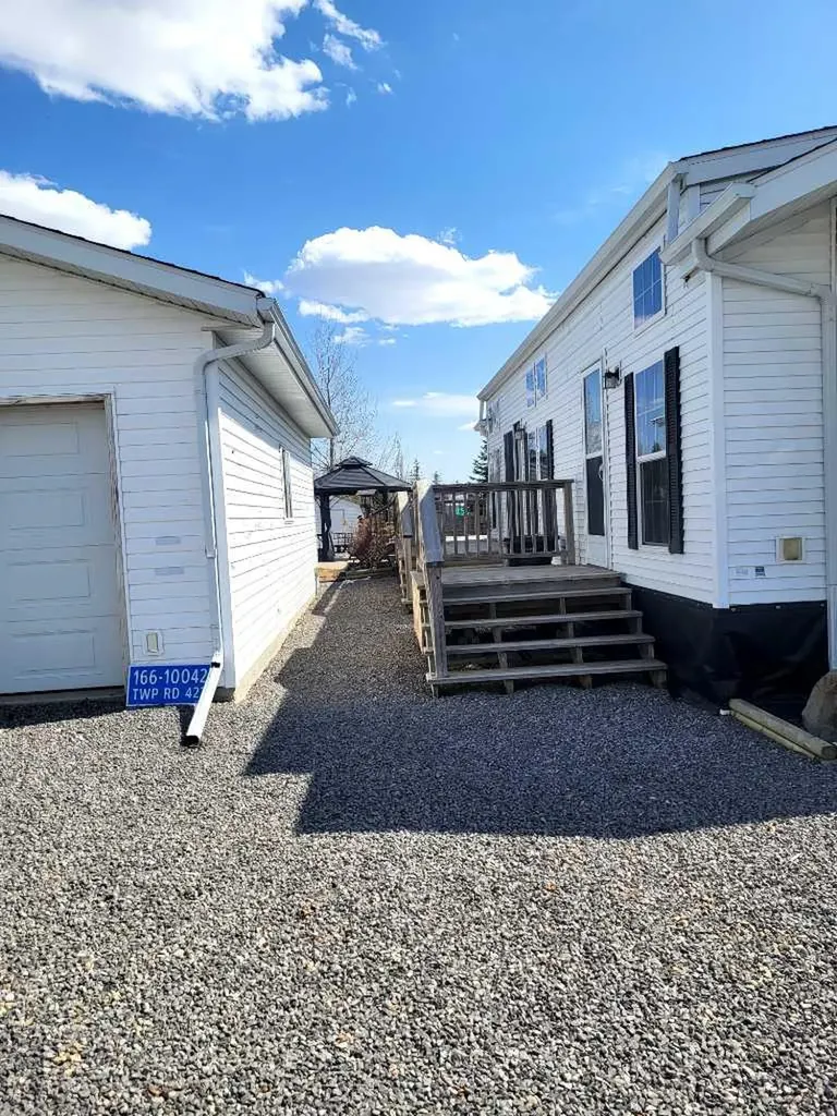 10042 Township Road 422 Rural Ponoka County AB T0C2J0
