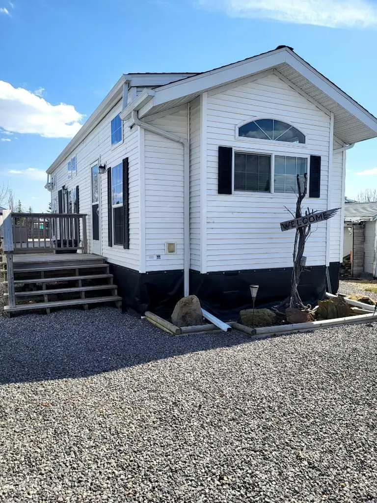 10042 Township Road 422 Rural Ponoka County AB T0C2J0