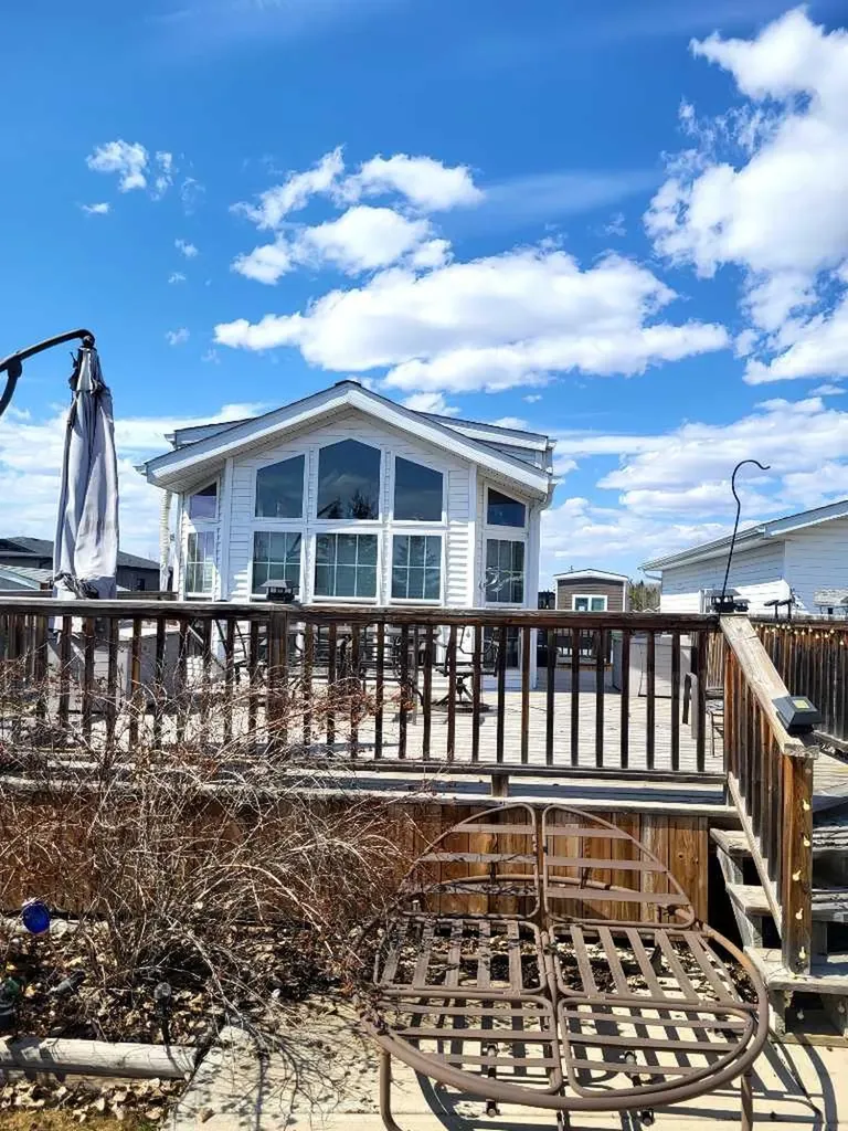 10042 Township Road 422 Rural Ponoka County AB T0C2J0