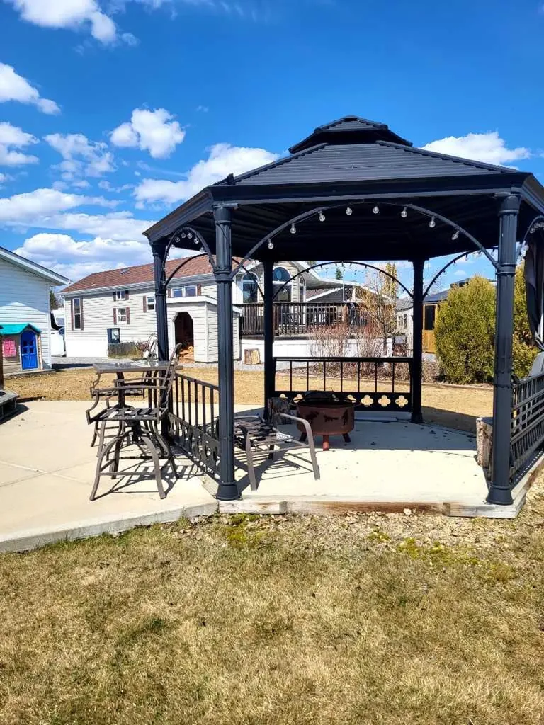 10042 Township Road 422 Rural Ponoka County AB T0C2J0