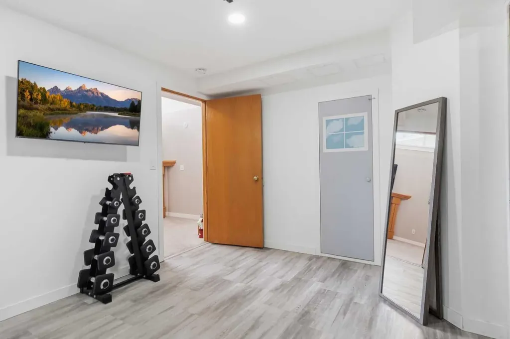 22 Covewood Place NE Calgary AB T3K 4V8