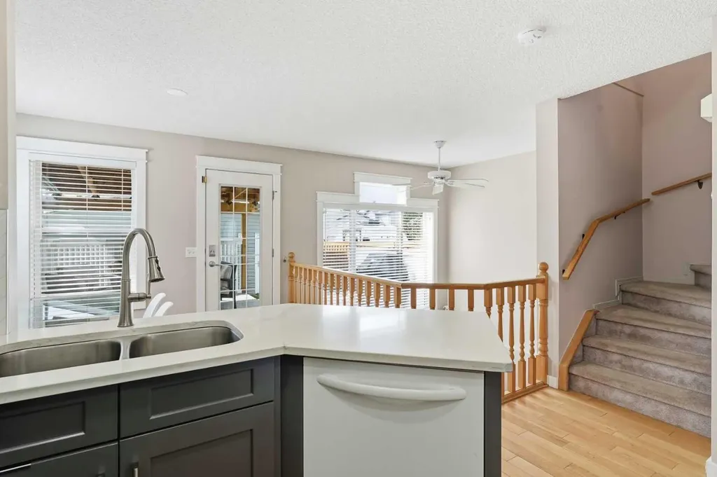 22 Covewood Place NE Calgary AB T3K 4V8