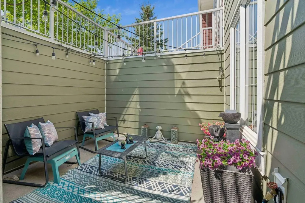 202 Auburn Bay Circle SE Calgary AB T3M 1S7