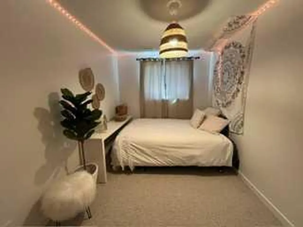 5 Acadia Road W Lethbridge AB T1K 4C1