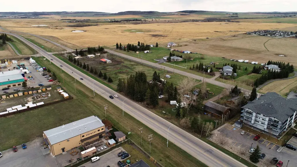 501 Centre Avenue E Diamond Valley AB T0L 0H0