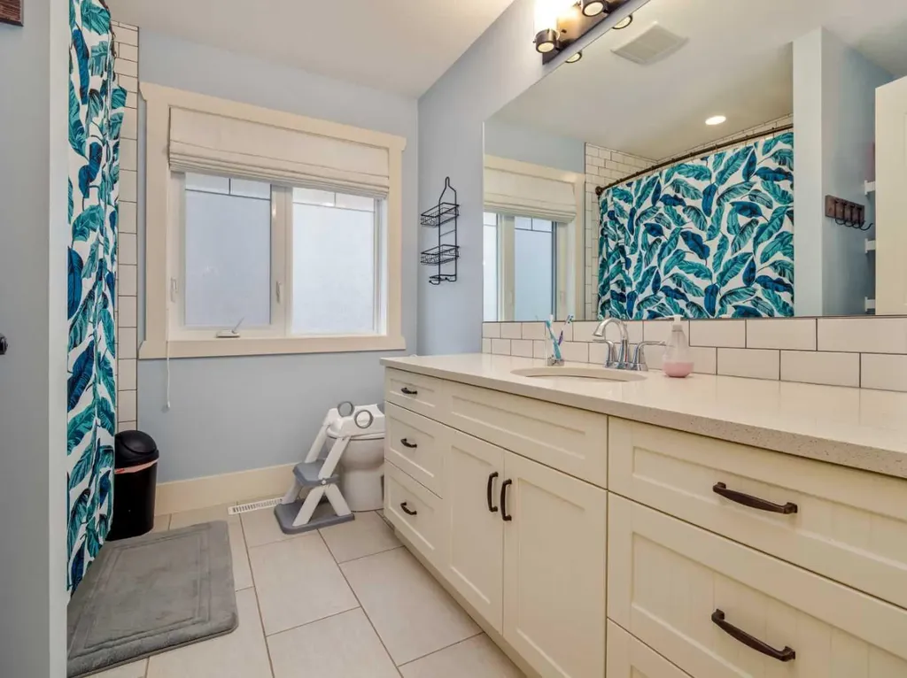 453 Westgate Crescent Coaldale AB T1M 0E1