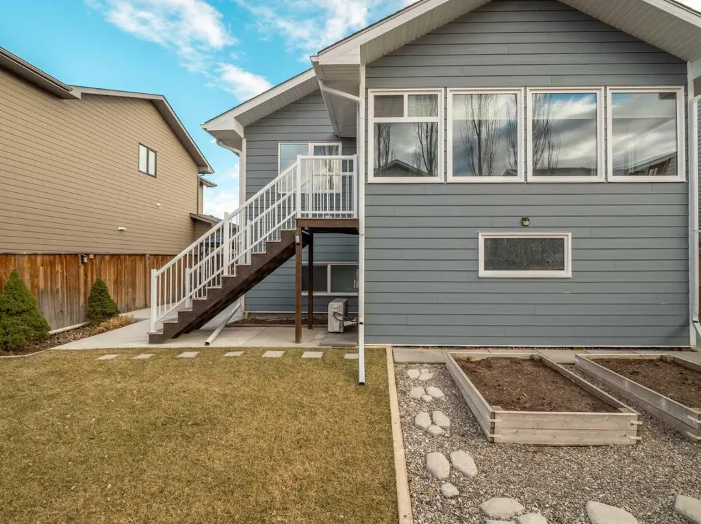 453 Westgate Crescent Coaldale AB T1M 0E1