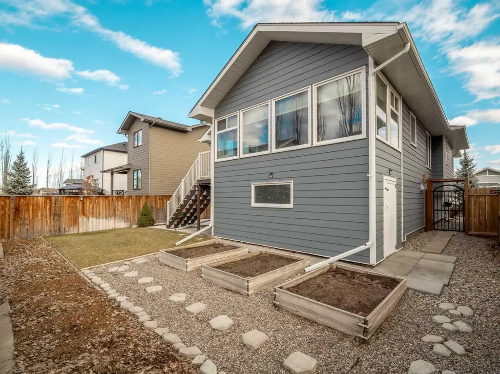 453 Westgate Crescent Coaldale AB T1M 0E1