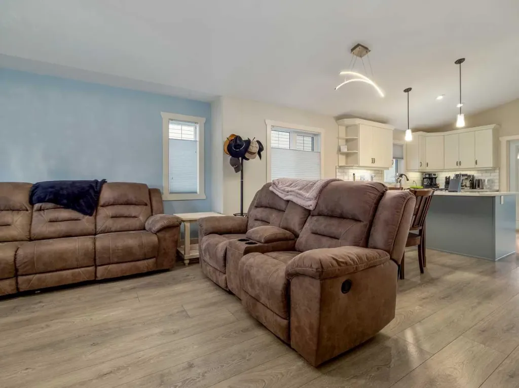 453 Westgate Crescent Coaldale AB T1M 0E1