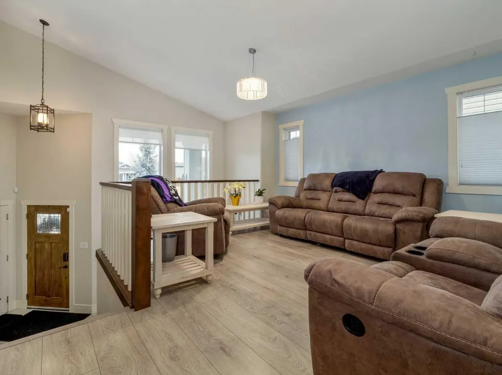 453 Westgate Crescent Coaldale AB T1M 0E1
