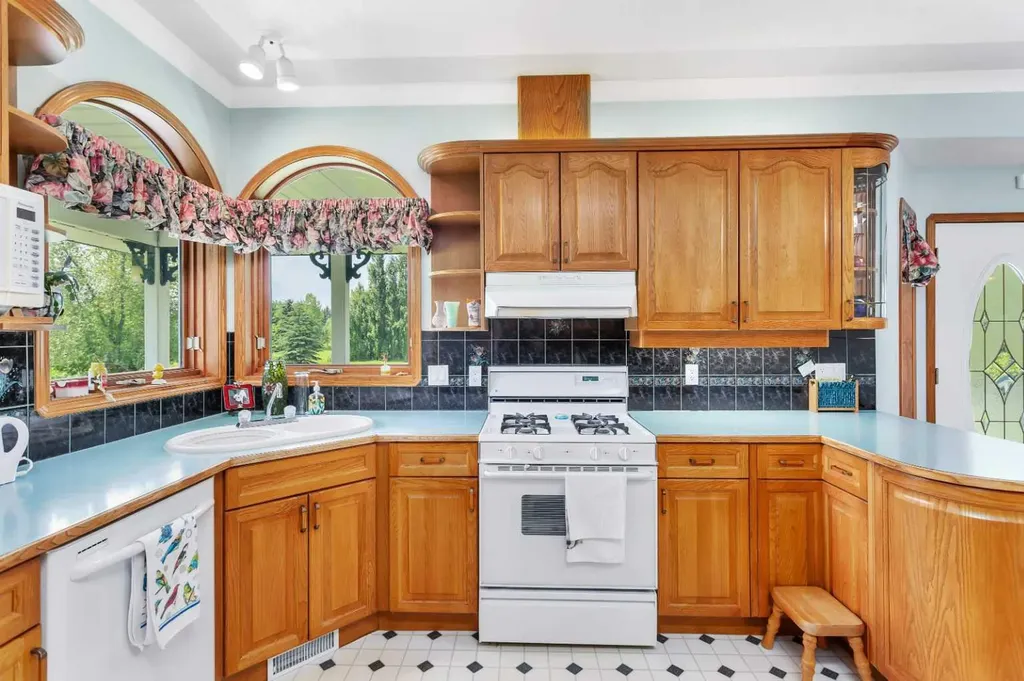 4000 42 Street Rocky Mountain House AB T4T 1A7