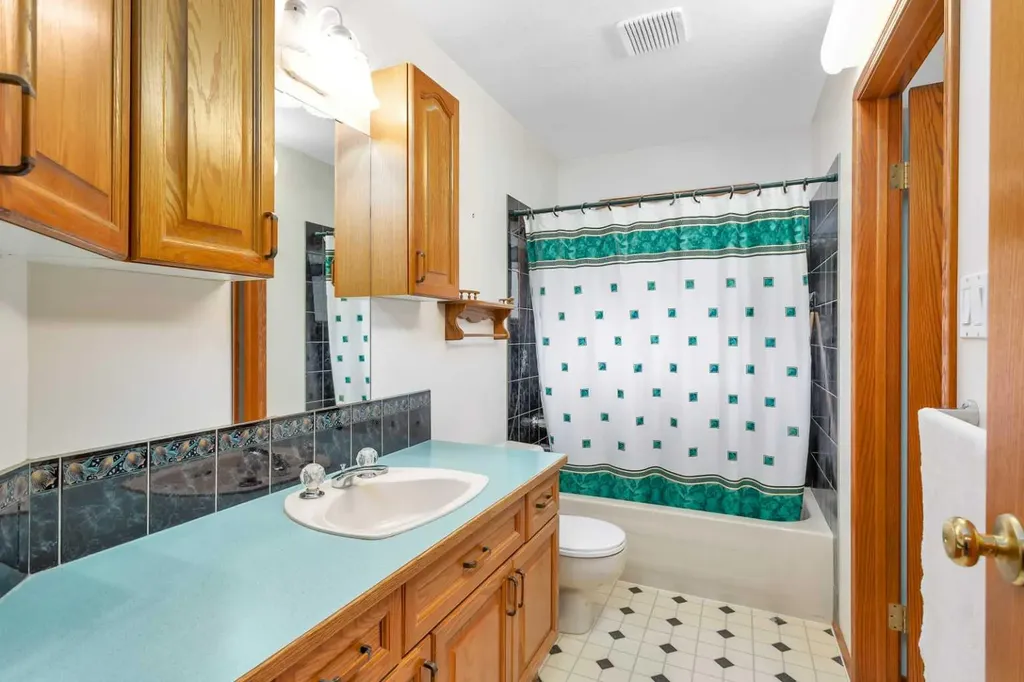4000 42 Street Rocky Mountain House AB T4T 1A7