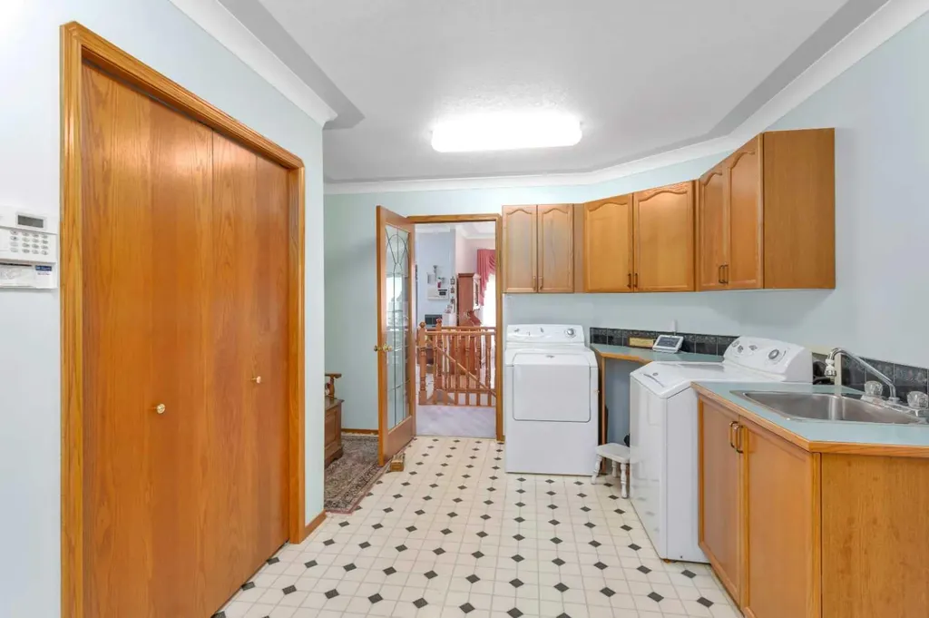 4000 42 Street Rocky Mountain House AB T4T 1A7