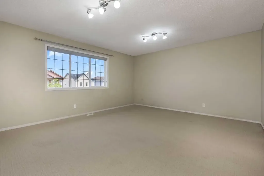 276 Taralake Terrace NE Calgary AB T3J 0A2
