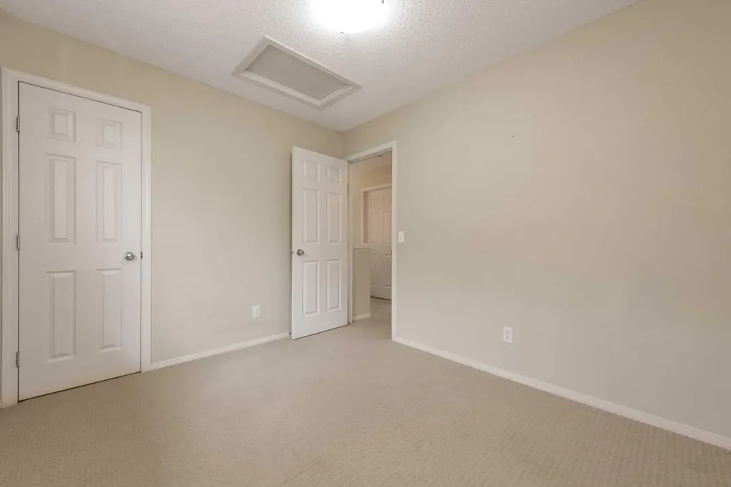 276 Taralake Terrace NE Calgary AB T3J 0A2