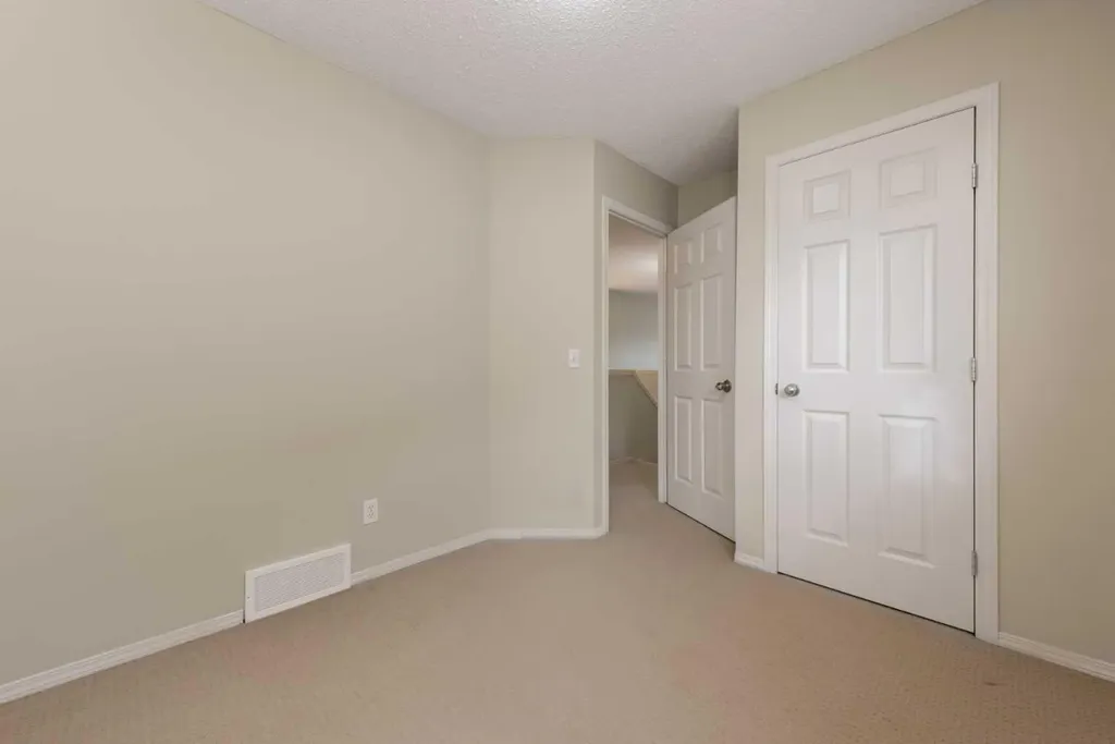 276 Taralake Terrace NE Calgary AB T3J 0A2