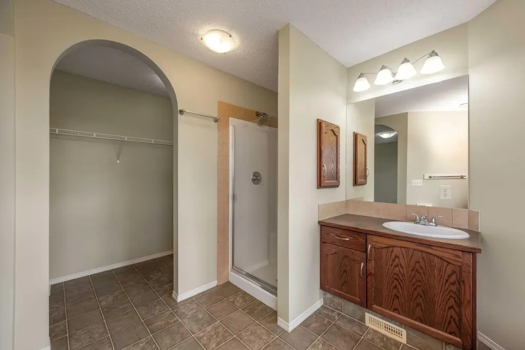 276 Taralake Terrace NE Calgary AB T3J 0A2