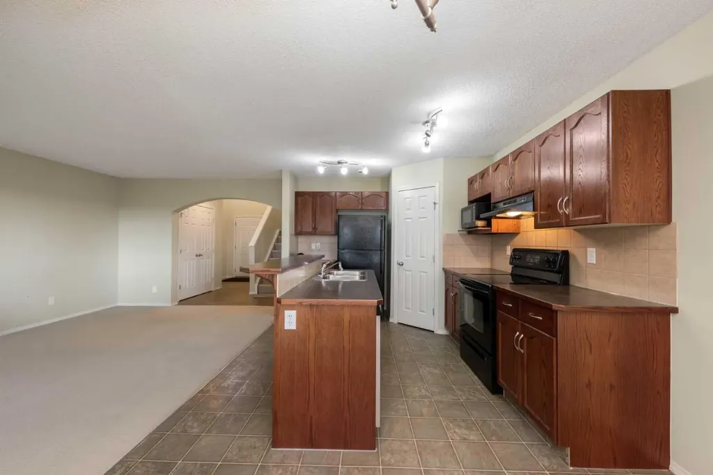 276 Taralake Terrace NE Calgary AB T3J 0A2