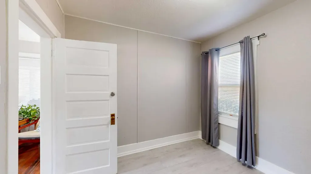 4907 49 Street Stettler AB T4K1A5