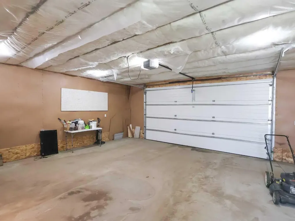 4907 49 Street Stettler AB T4K1A5
