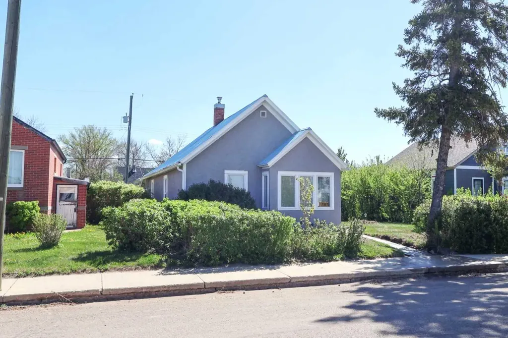 4907 49 Street Stettler AB T4K1A5