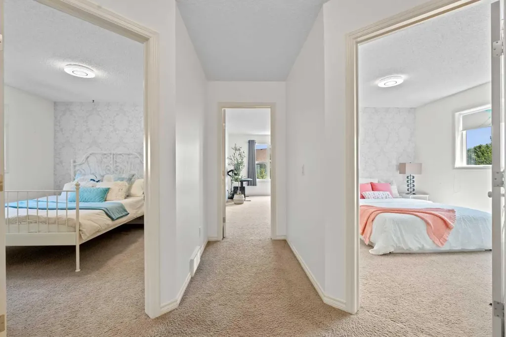 44 Aspen Hills Close SW Calgary AB T3H 0C6