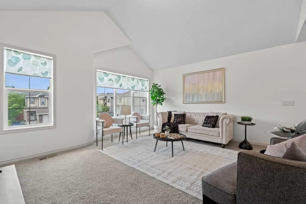 44 Aspen Hills Close SW Calgary AB T3H 0C6
