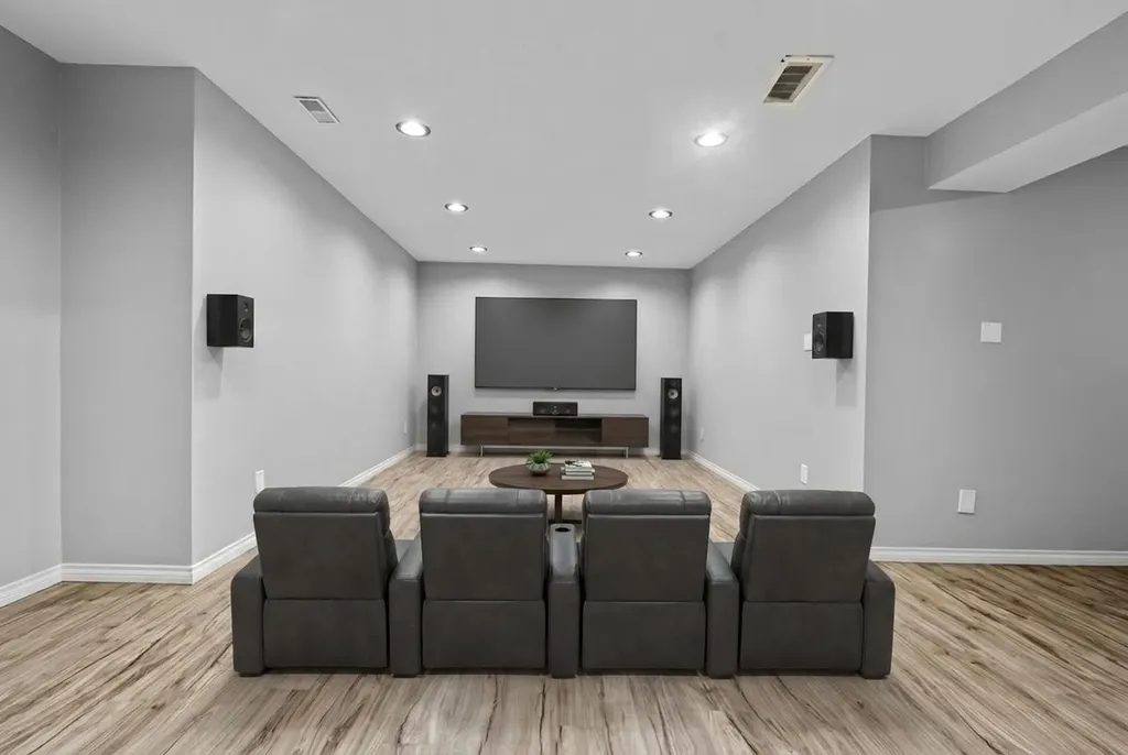 44 Aspen Hills Close SW Calgary AB T3H 0C6