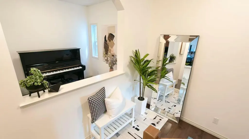 44 Aspen Hills Close SW Calgary AB T3H 0C6