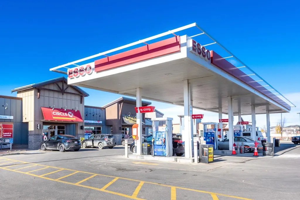 300 Marina Drive Chestermere AB T1X 0P6
