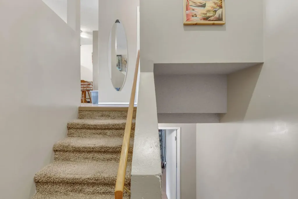 64 Sylvan Drive Sylvan Lake AB T4S 1M4