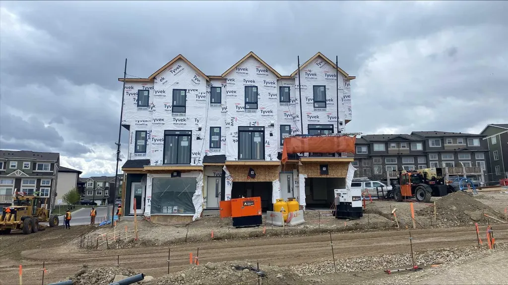 4 Sage Hill Rise NW Calgary AB T3R 2N1