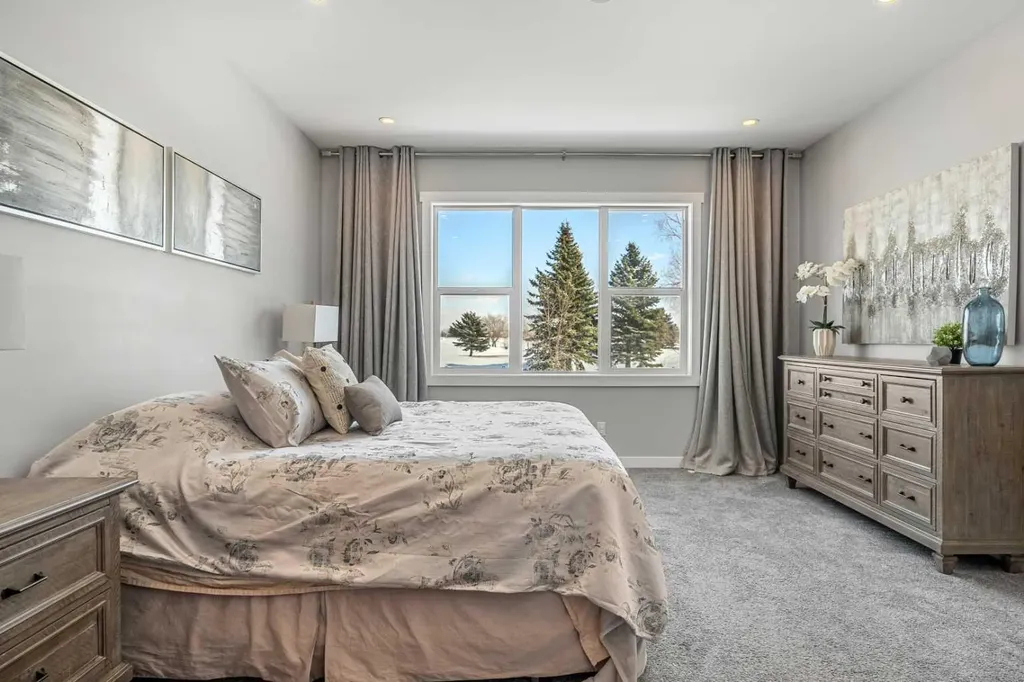 1205 Hillcrest Manor Estates Strathmore AB T1P 0B9