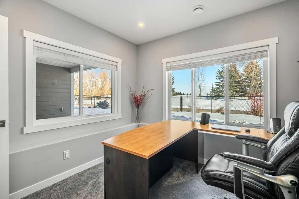 1205 Hillcrest Manor Estates Strathmore AB T1P 0B9