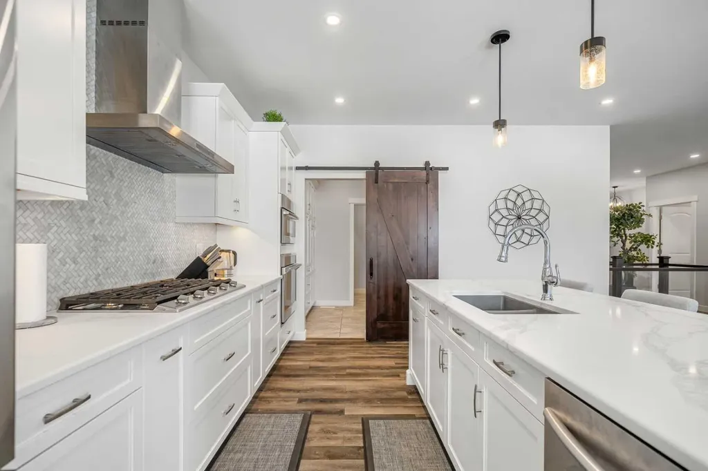 1205 Hillcrest Manor Estates Strathmore AB T1P 0B9