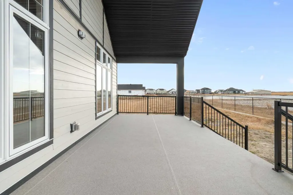 340 Muirfield Crescent Lyalta AB T0J1Y1