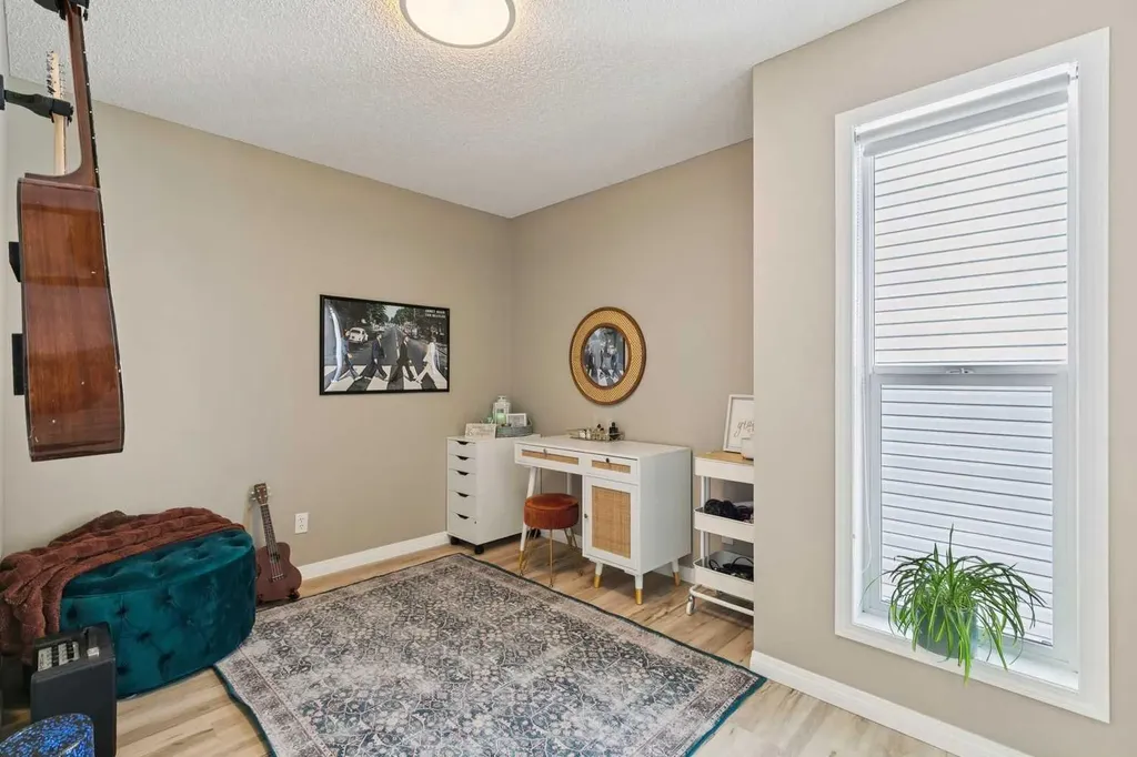 416 Stonegate Road NW Airdrie AB T4B2Z9