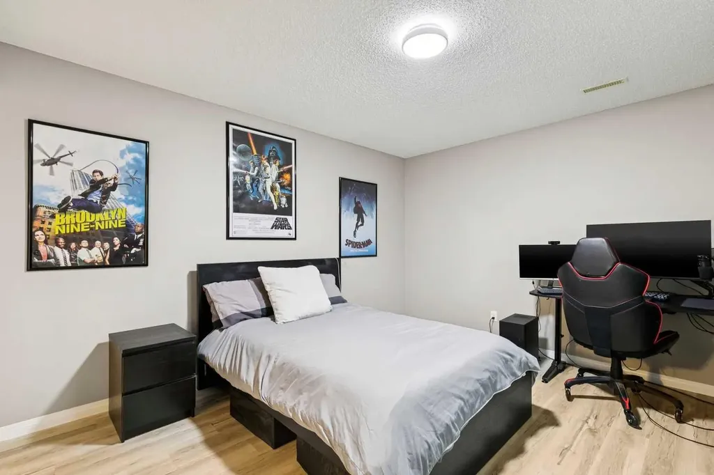 416 Stonegate Road NW Airdrie AB T4B2Z9