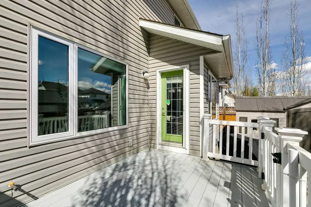 416 Stonegate Road NW Airdrie AB T4B2Z9