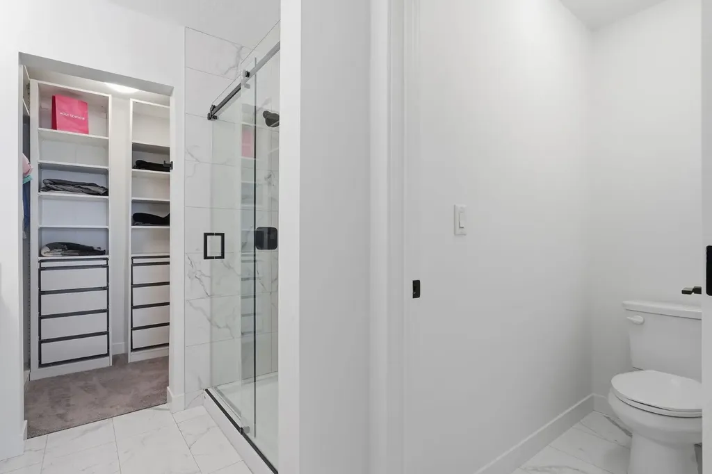55 Lucas Way NW Calgary AB T3P 2C7