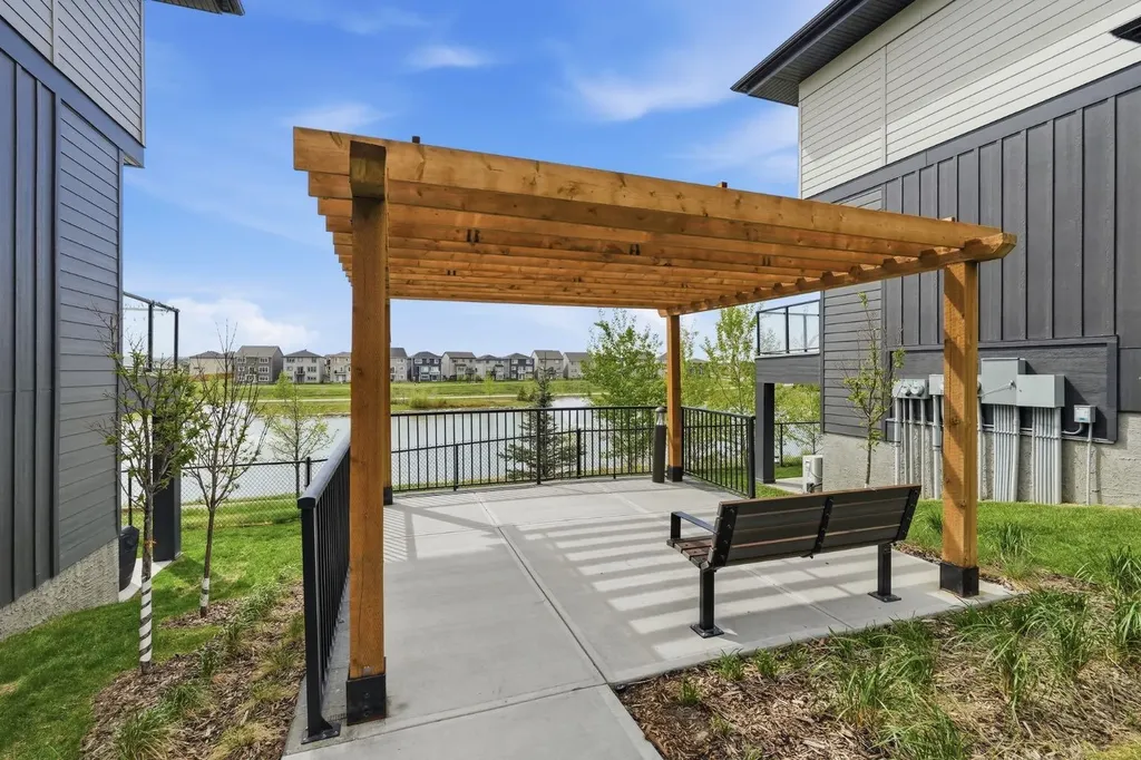 55 Lucas Way NW Calgary AB T3P 2C7