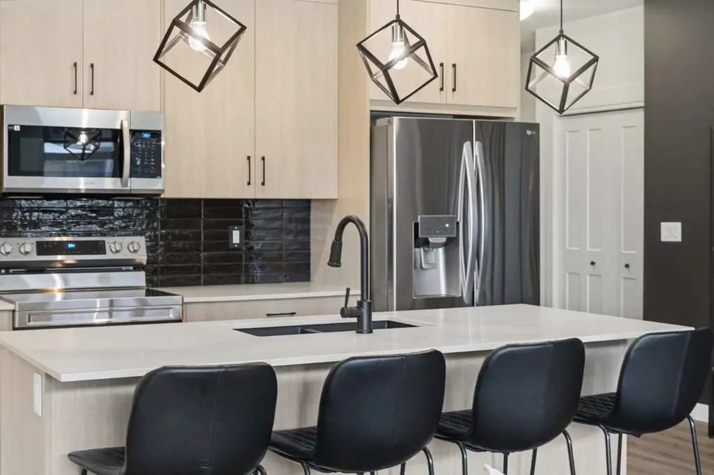 55 Lucas Way NW Calgary AB T3P 2C7