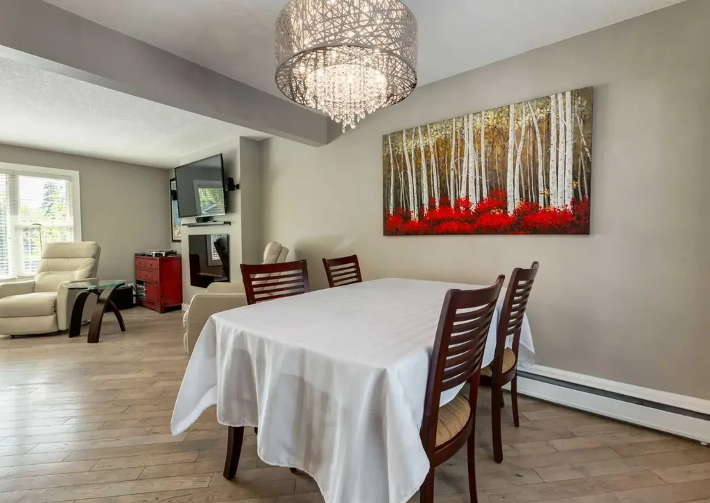 84 Fullerton Road SE Calgary AB T2H 1E5