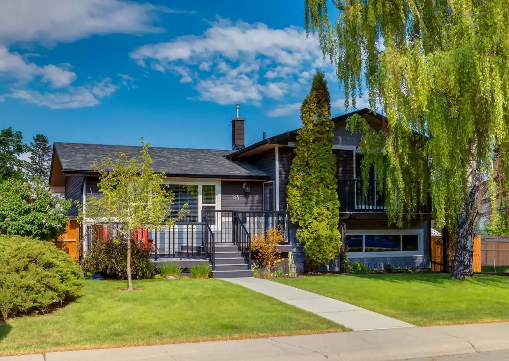 84 Fullerton Road SE Calgary AB T2H 1E5
