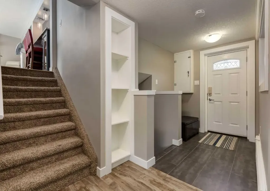84 Fullerton Road SE Calgary AB T2H 1E5