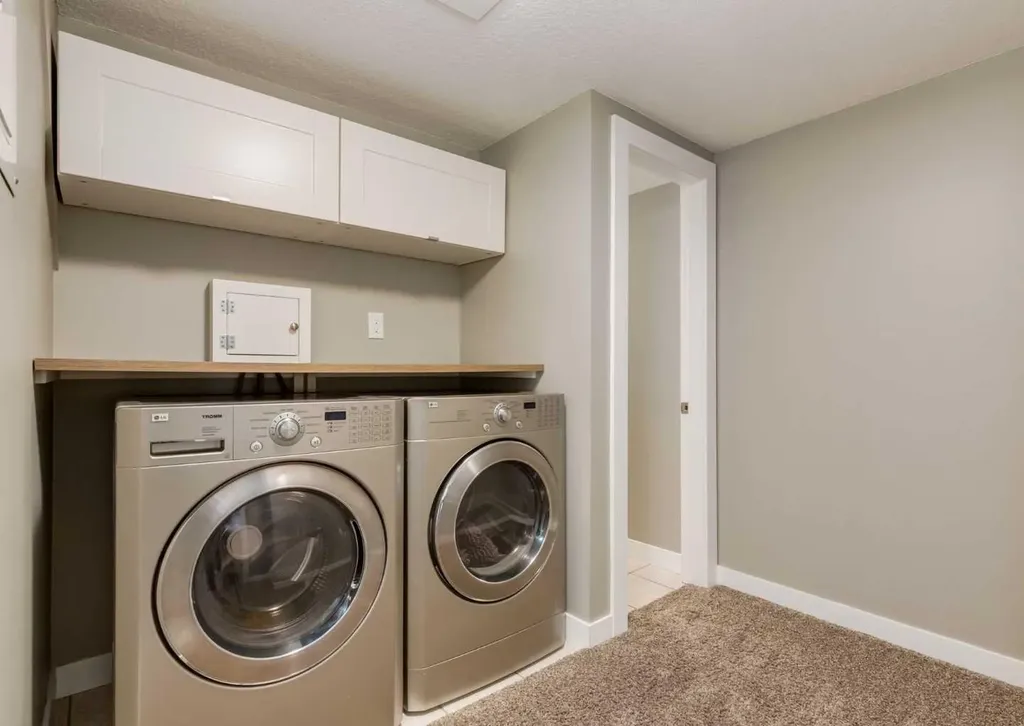 84 Fullerton Road SE Calgary AB T2H 1E5