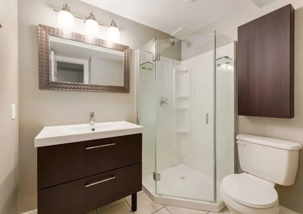 84 Fullerton Road SE Calgary AB T2H 1E5