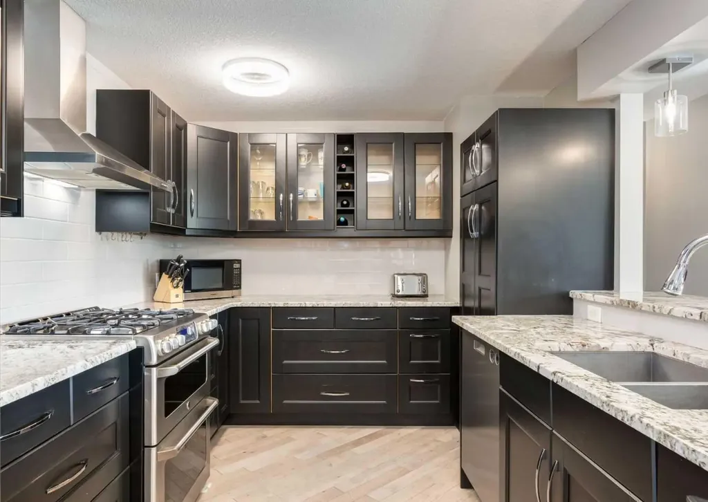 84 Fullerton Road SE Calgary AB T2H 1E5